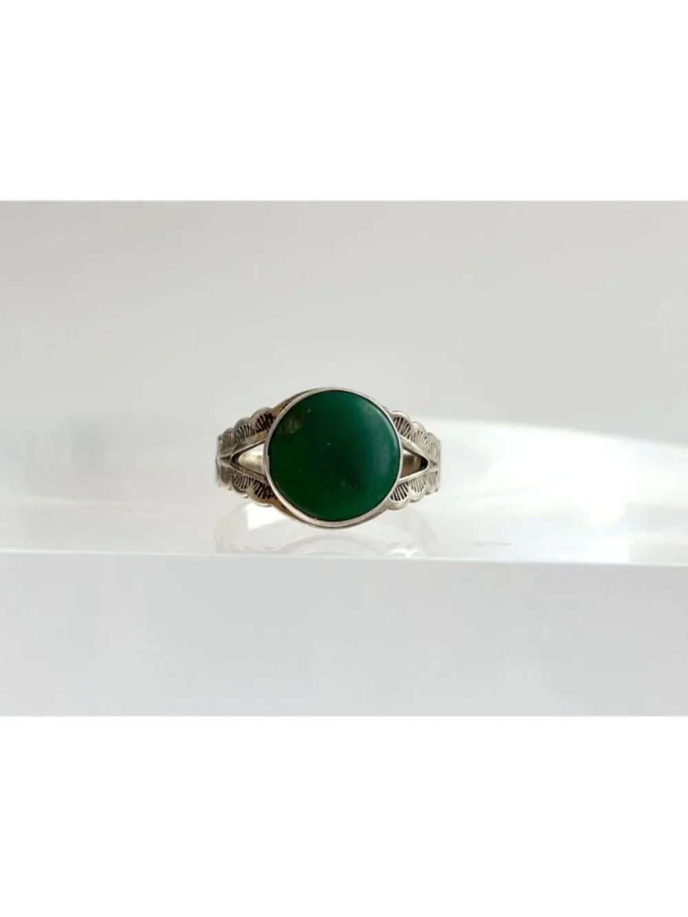 Green Turquoise Cabochon Inlaid Sterling Silver 925 Vintage Ring - sz 5.25